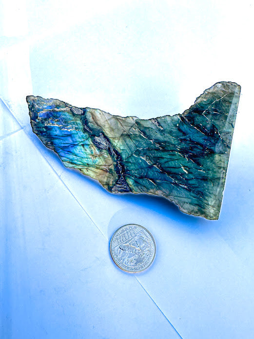 Labradorite freefrom